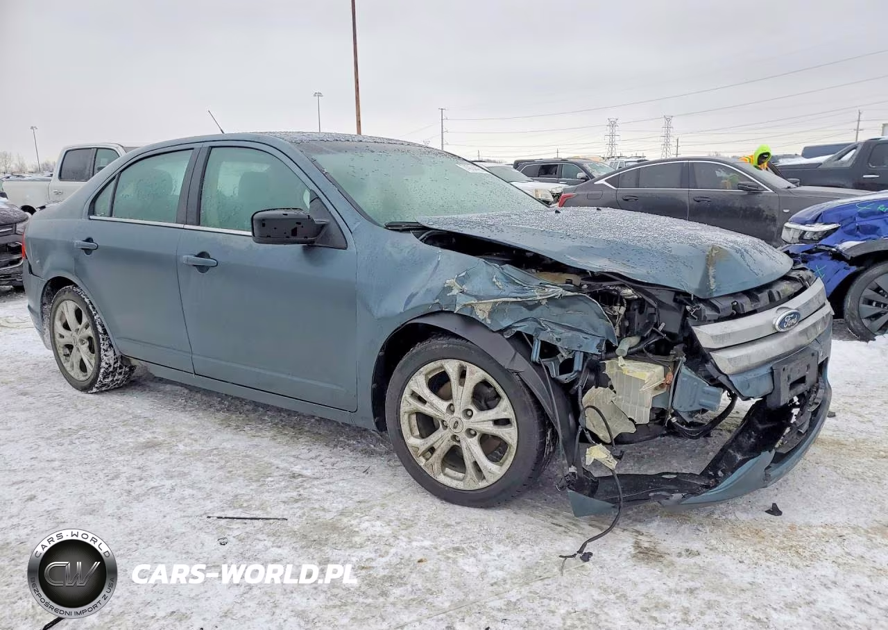 2012 Ford Fusion Se VIN:3FAHP0HA4CR122897 - 4