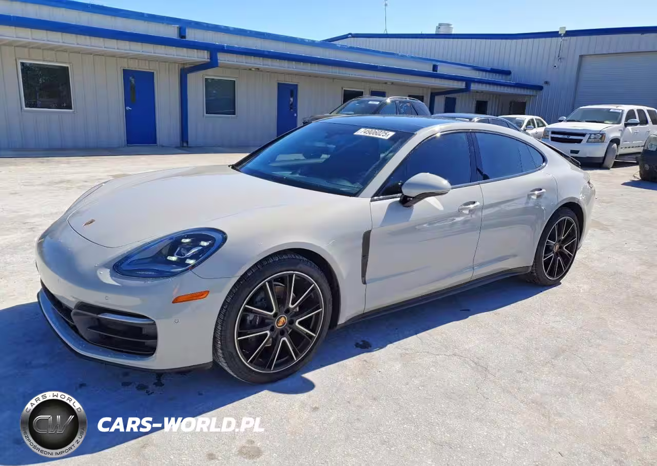 2022 Porsche Panamera Base