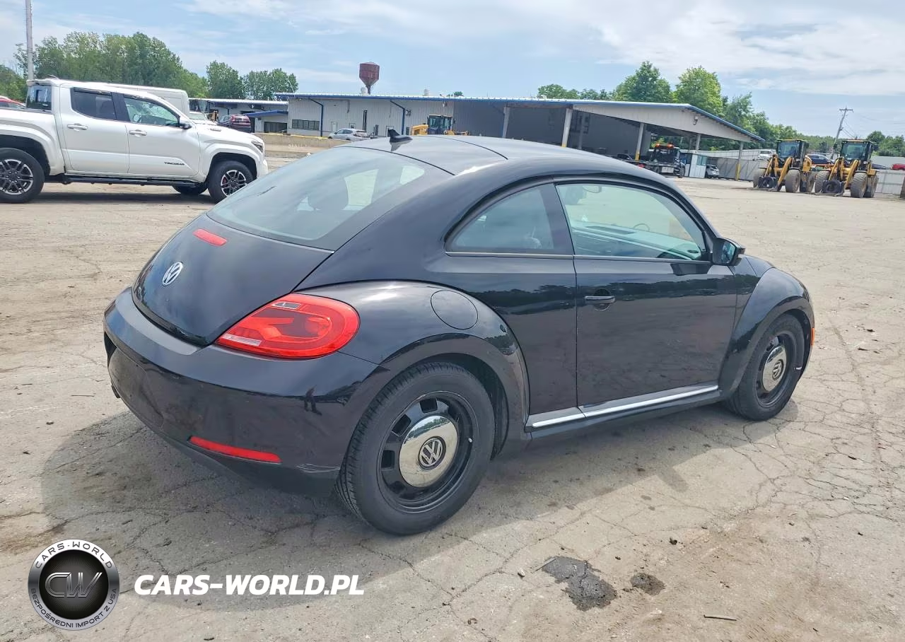 2014 Volkswagen Beetle VIN:3VWJ17AT0EM639743 - 3