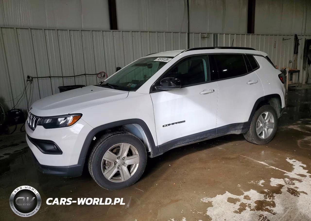 2022 Jeep Compass Latitude VIN:3C4NJDBB0NT135448 - 1