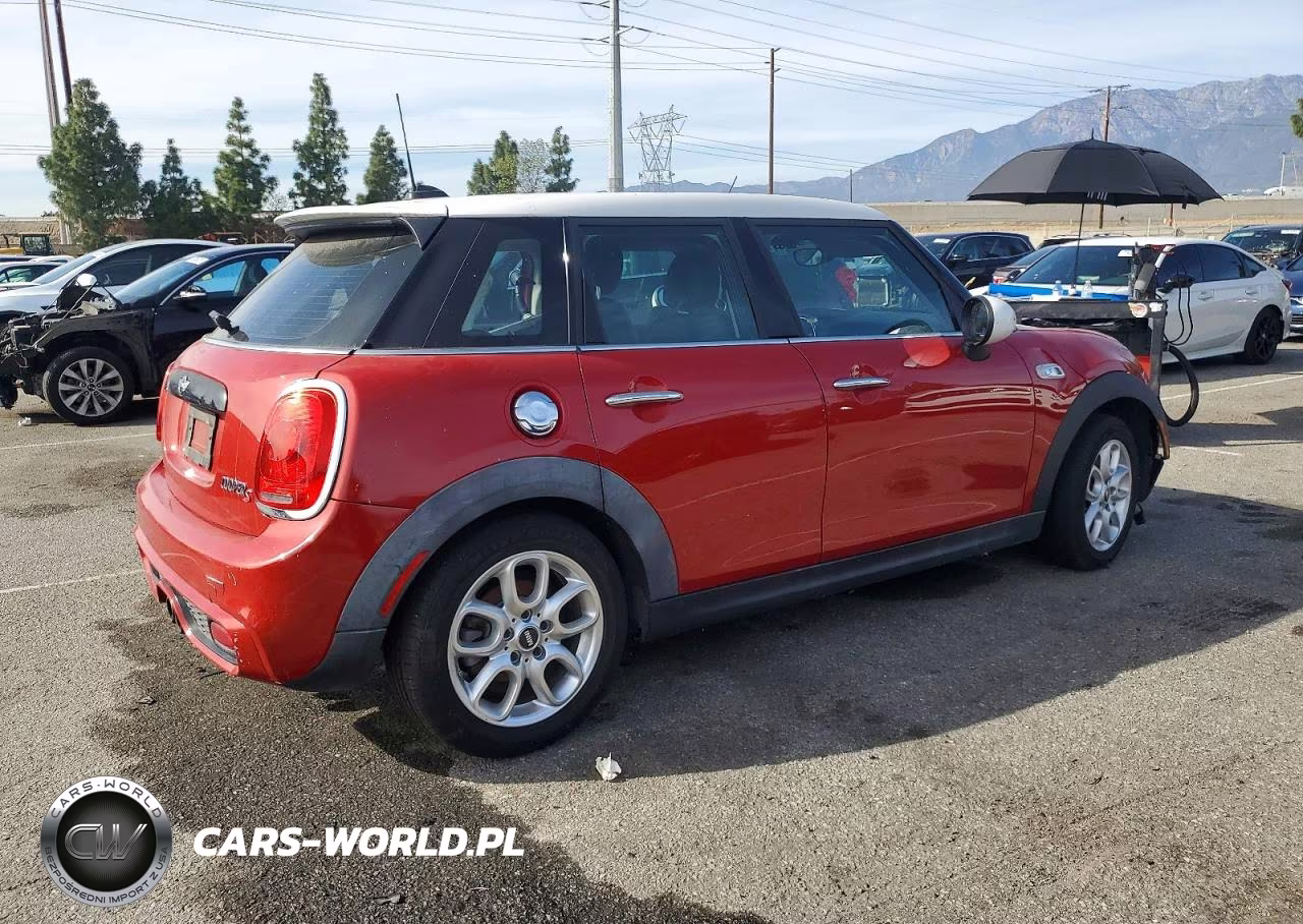 2015 Mini Cooper S VIN:WMWXU3C56F2B57041 - 3