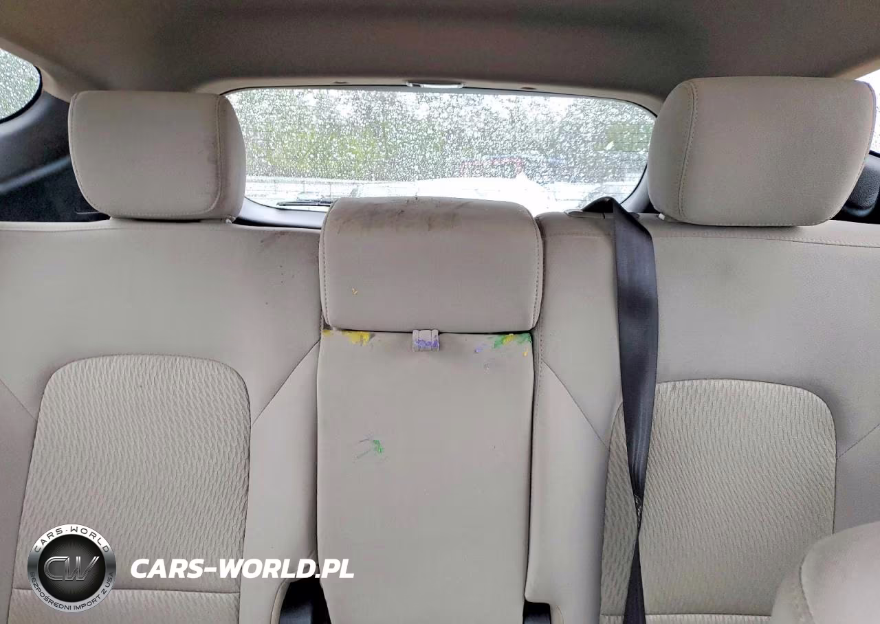 2018 Hyundai Santa Fe Sport 2.4L VIN:5NMZT3LB7JH062767 - 10