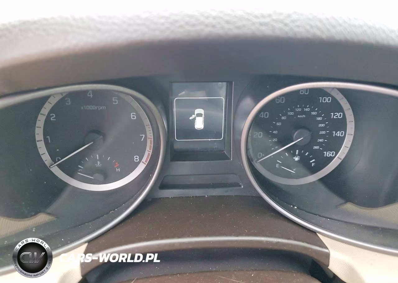 2018 Hyundai Santa Fe Sport 2.4L VIN:5NMZT3LB7JH062767 - 9