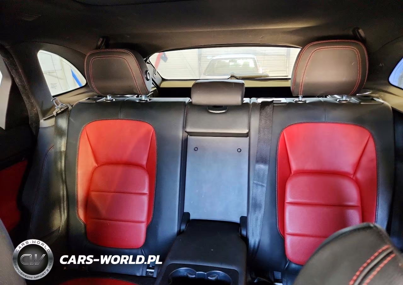 2018 Jaguar F-Pace R - Sport VIN:SADCL2EV4JA243637 - 10