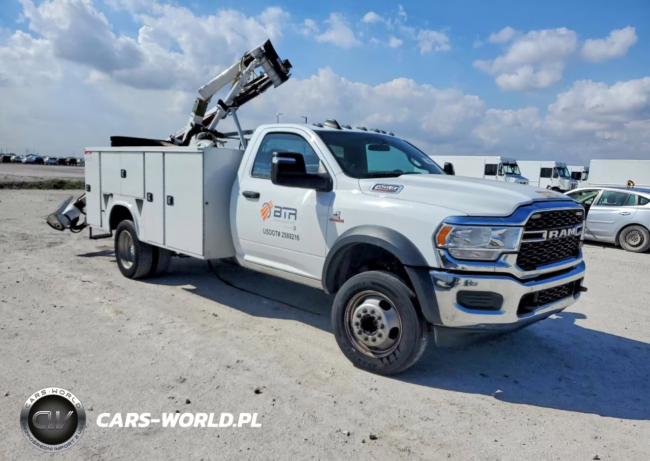 2023 Ram 5500 VIN:3C7WRNBL2PG586049 - 1