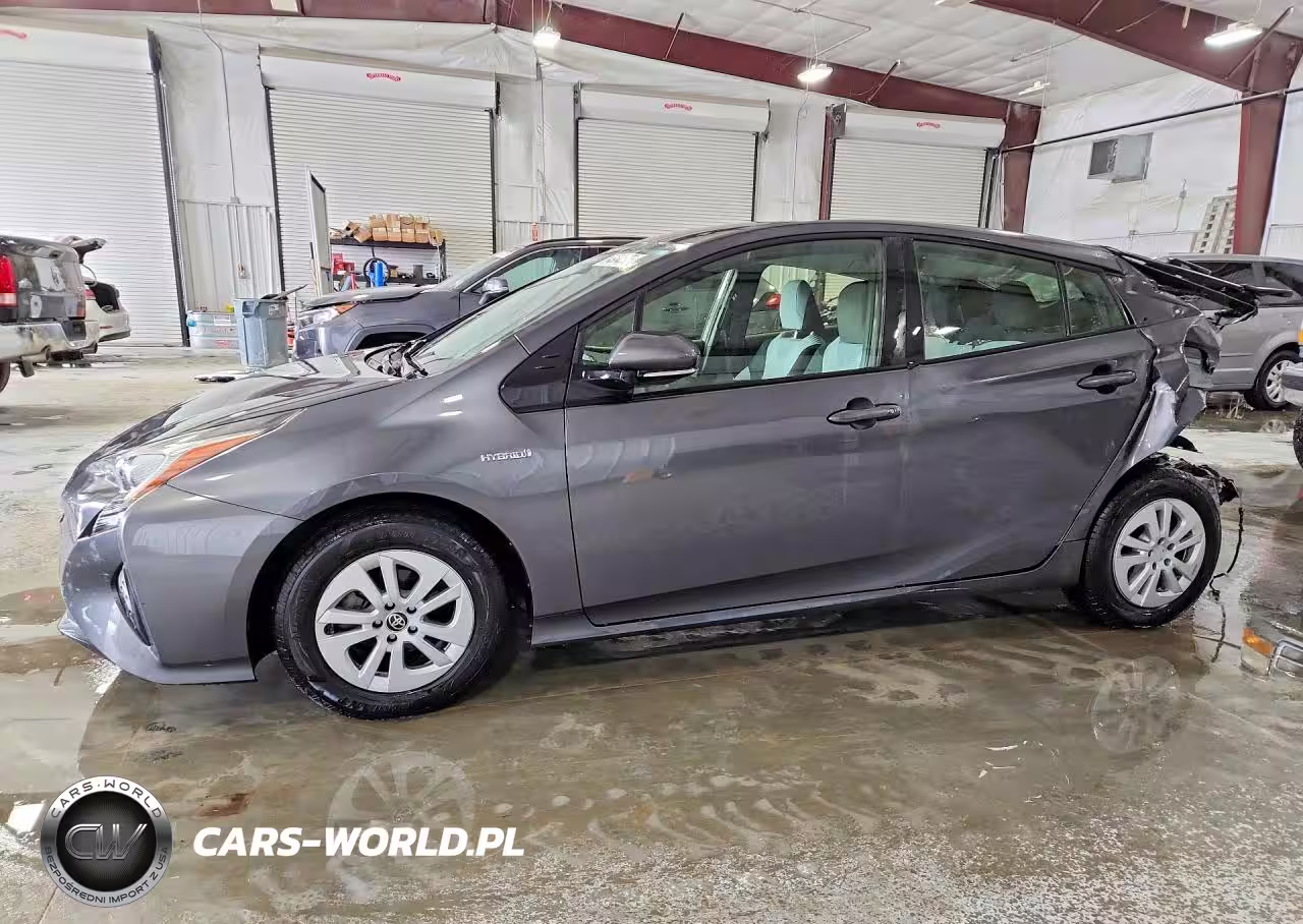 2016 Toyota Prius Two