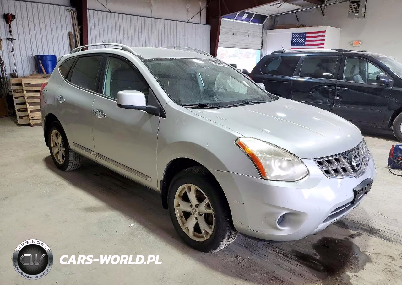 2011 Nissan Rogue S VIN:JN8AS5MV8BW314792 - 4