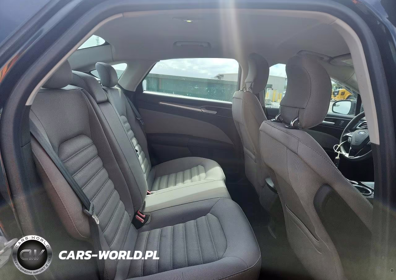 2014 Ford Fusion S VIN:3FA6P0G77ER136146 - 10