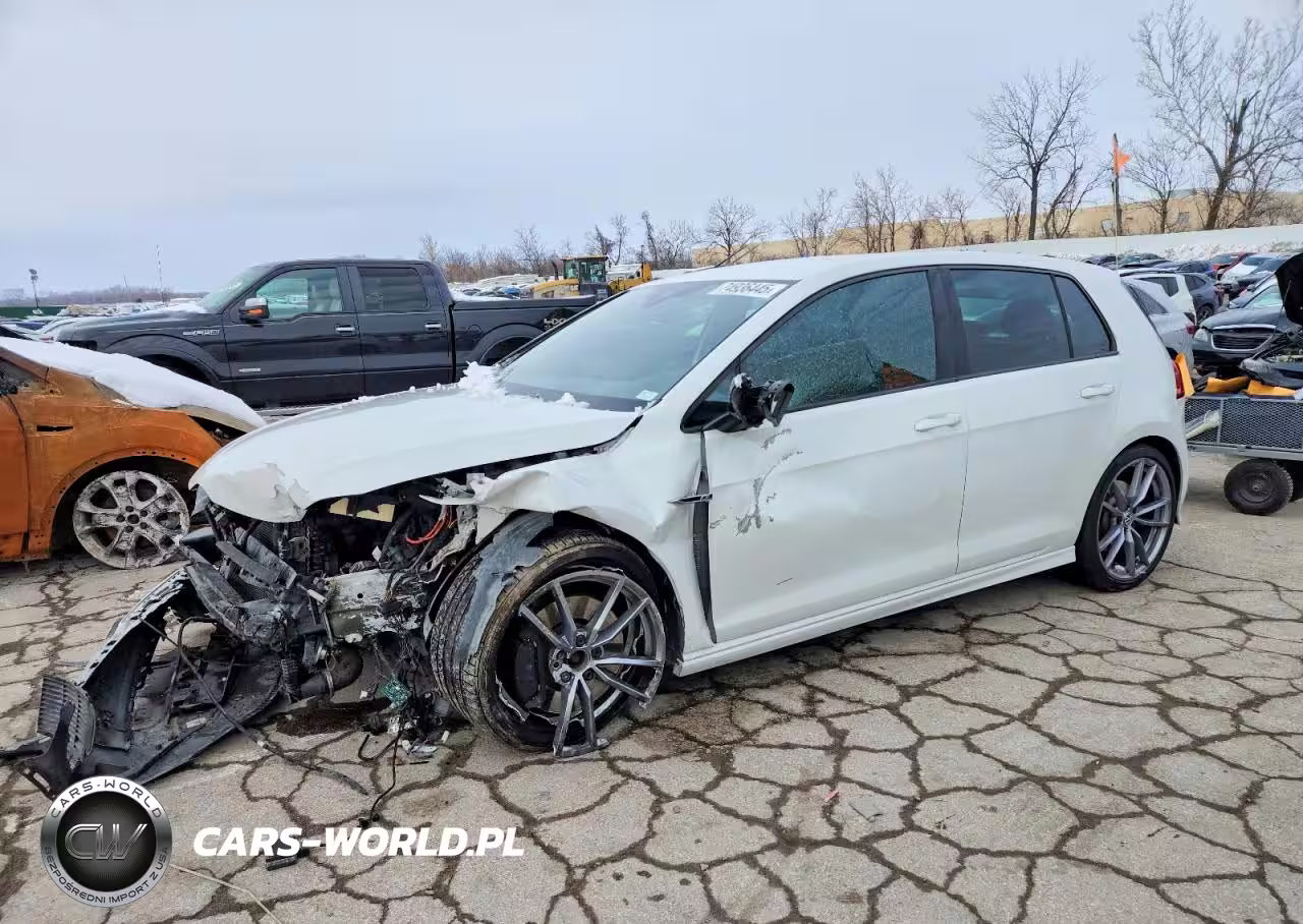 2017 Volkswagen Golf R