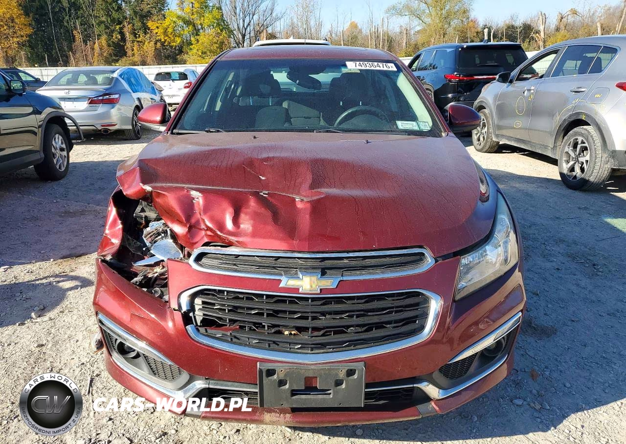 2016 Chevrolet Cruze VIN:1G1PE5SBXG7177922 - 5