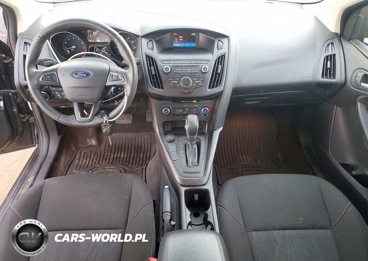 2018 Ford Focus Se VIN:1FADP3F21JL277057 - 8