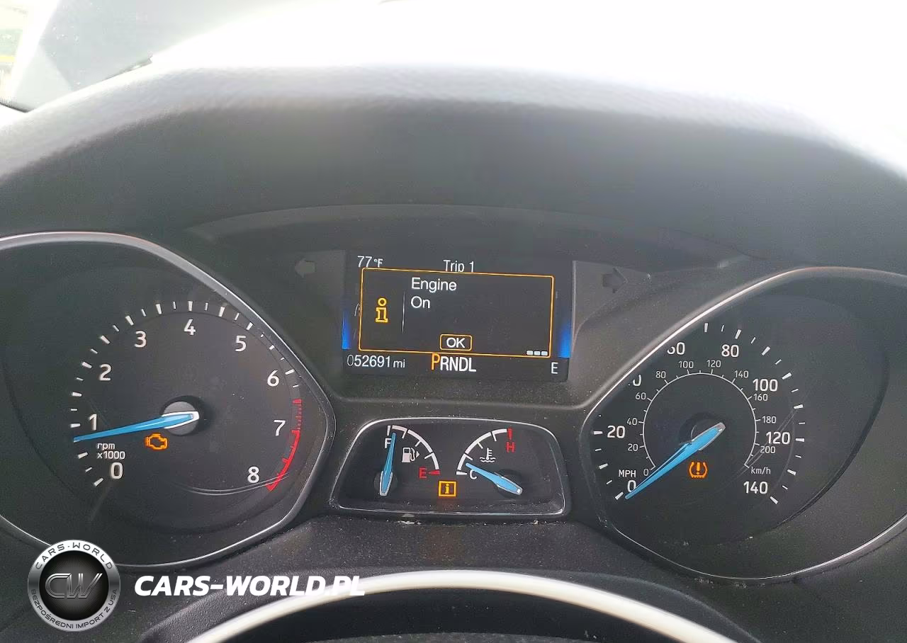 2018 Ford Focus Se VIN:1FADP3F21JL277057 - 9