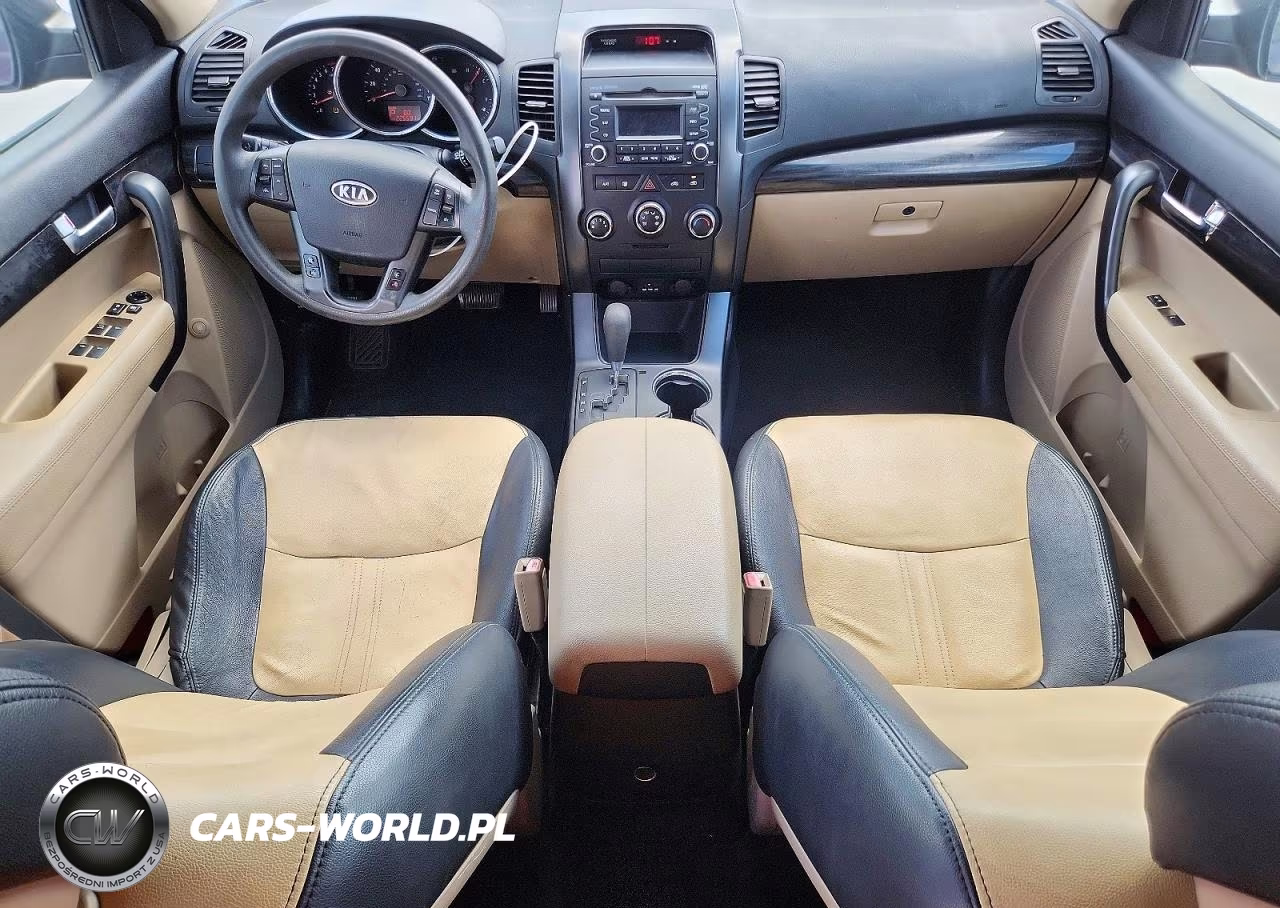 2013 Kia Sorento Lx VIN:5XYKT4A11DG388189 - 8