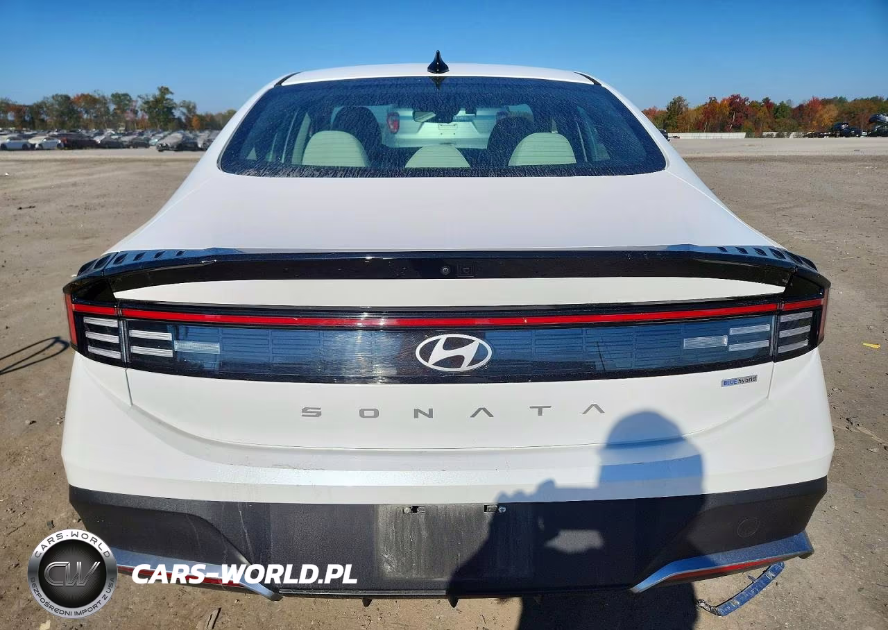 2026 Hyundai Sonata Hybrid Blue VIN:KMHL24JJXTA145305 - 6