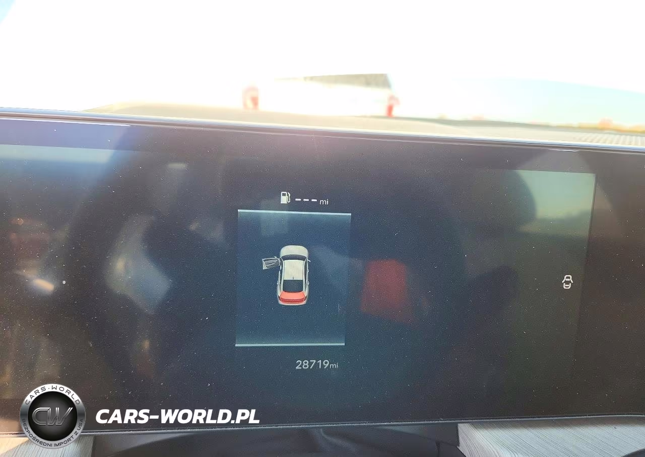 2026 Hyundai Sonata Hybrid Blue VIN:KMHL24JJXTA145305 - 9