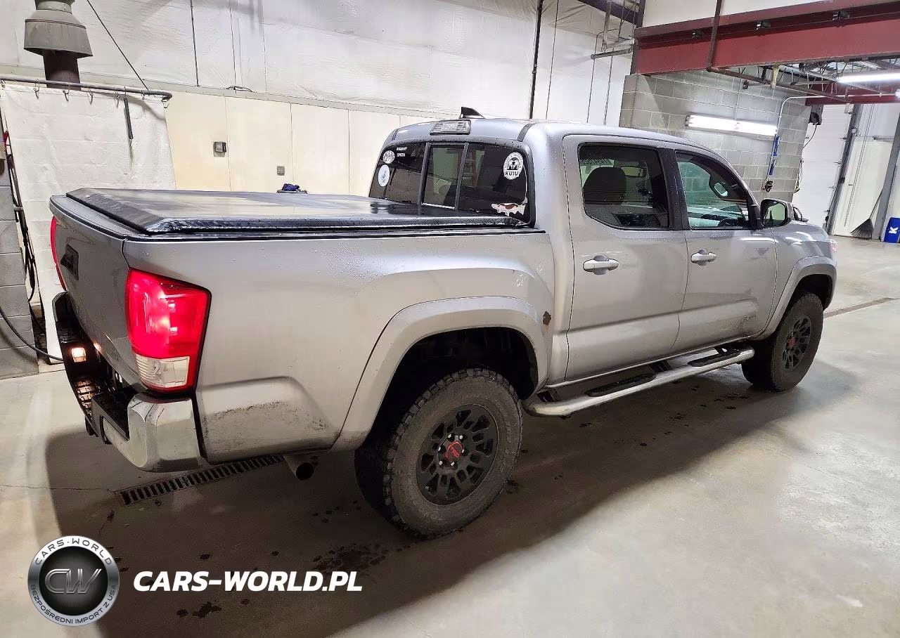 2017 Toyota Tacoma Sr5 V6 VIN:3TMCZ5AN2HM053978 - 3