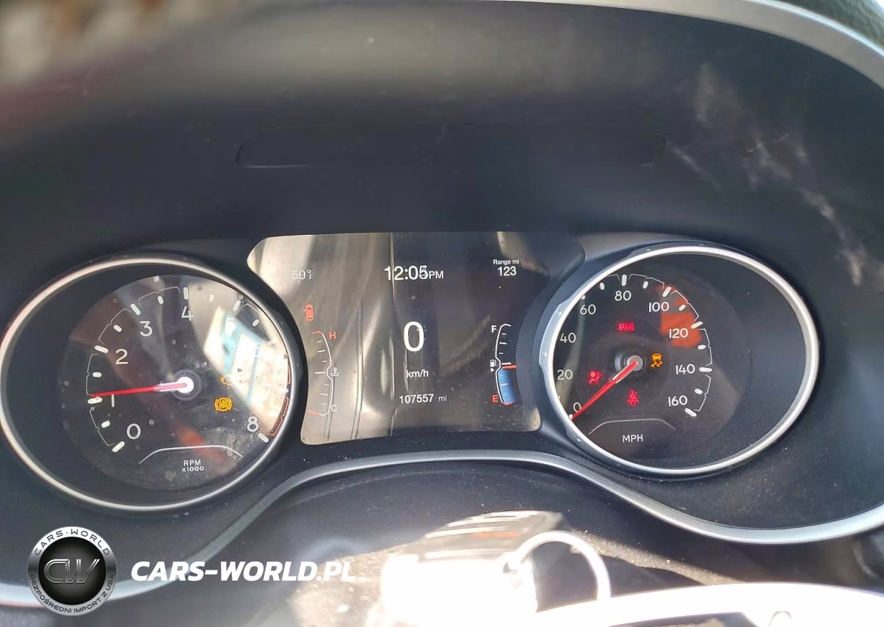 2018 Jeep Compass Latitude VIN:3C4NJDBB8JT117483 - 9