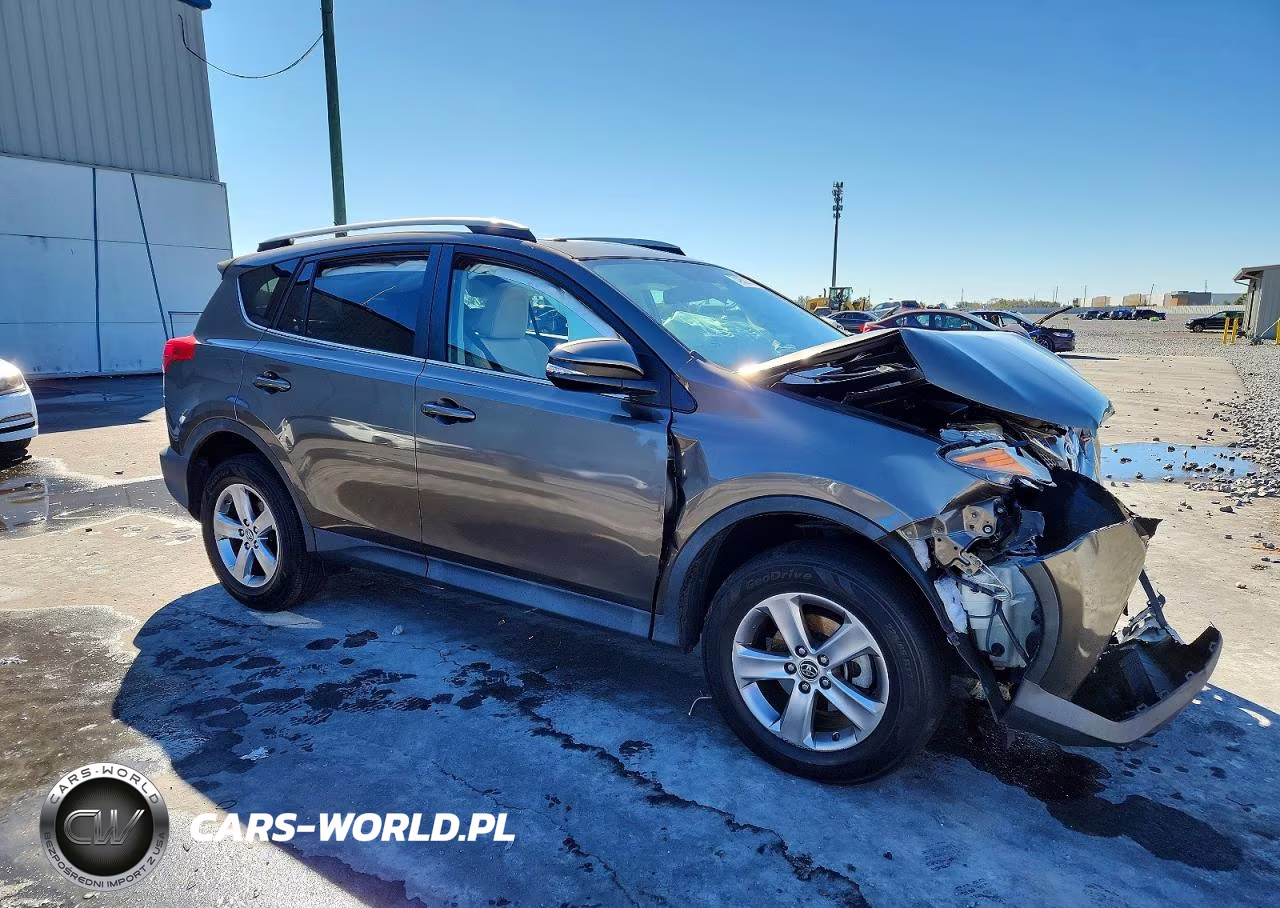 2015 Toyota Rav4 Xle VIN:2T3WFREV9FW187499 - 4