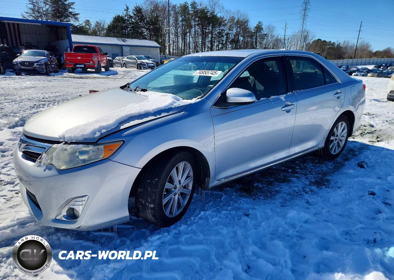 2012 Toyota Camry Base – zdjęcie 1 z 12