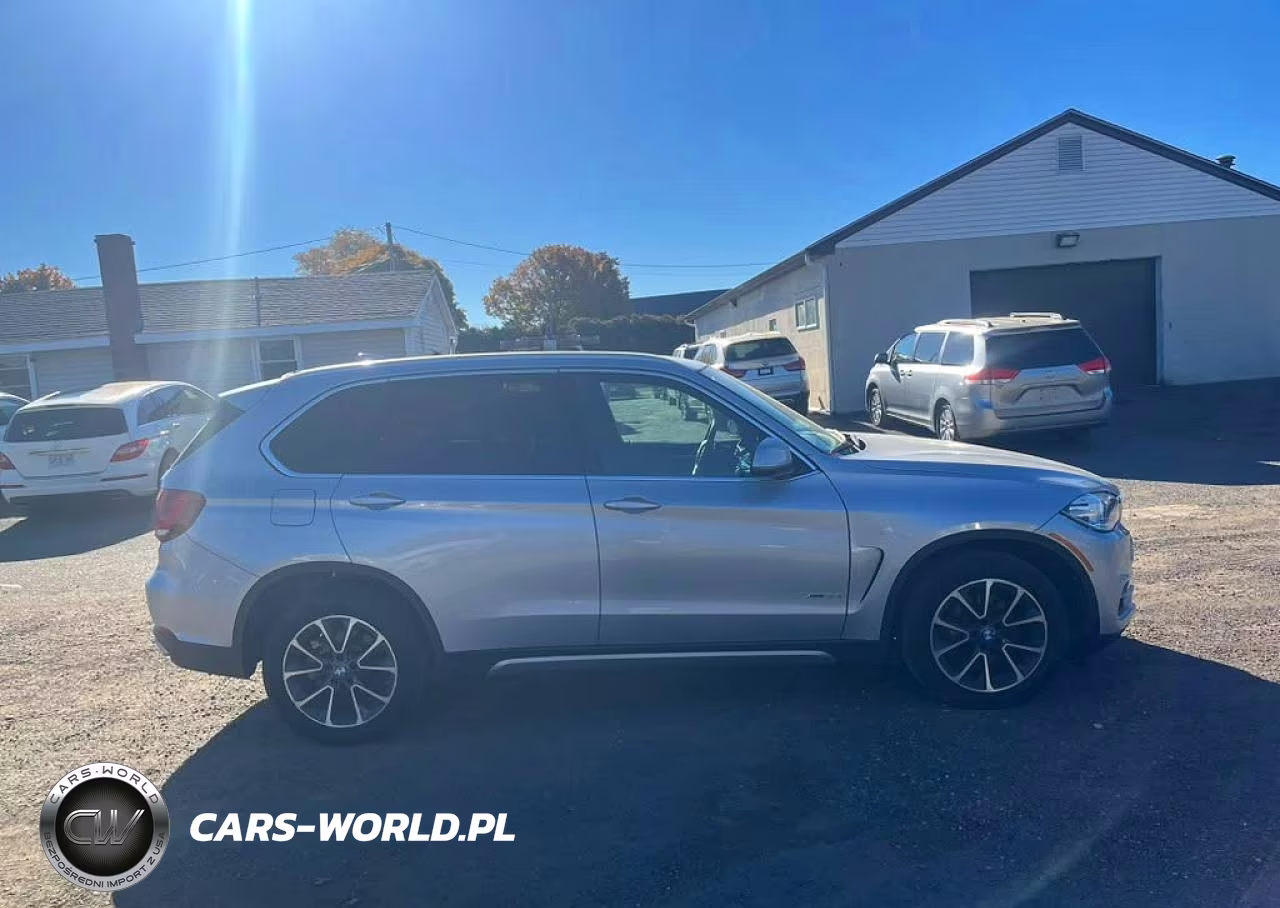 2018 BMW X5 xDrive35I VIN:5UXKR0C59J0X93059 - 12