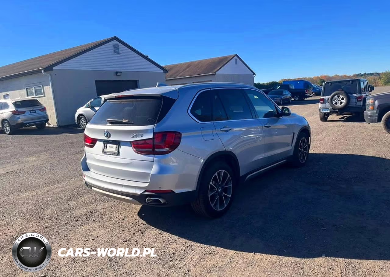 2018 BMW X5 xDrive35I VIN:5UXKR0C59J0X93059 - 3