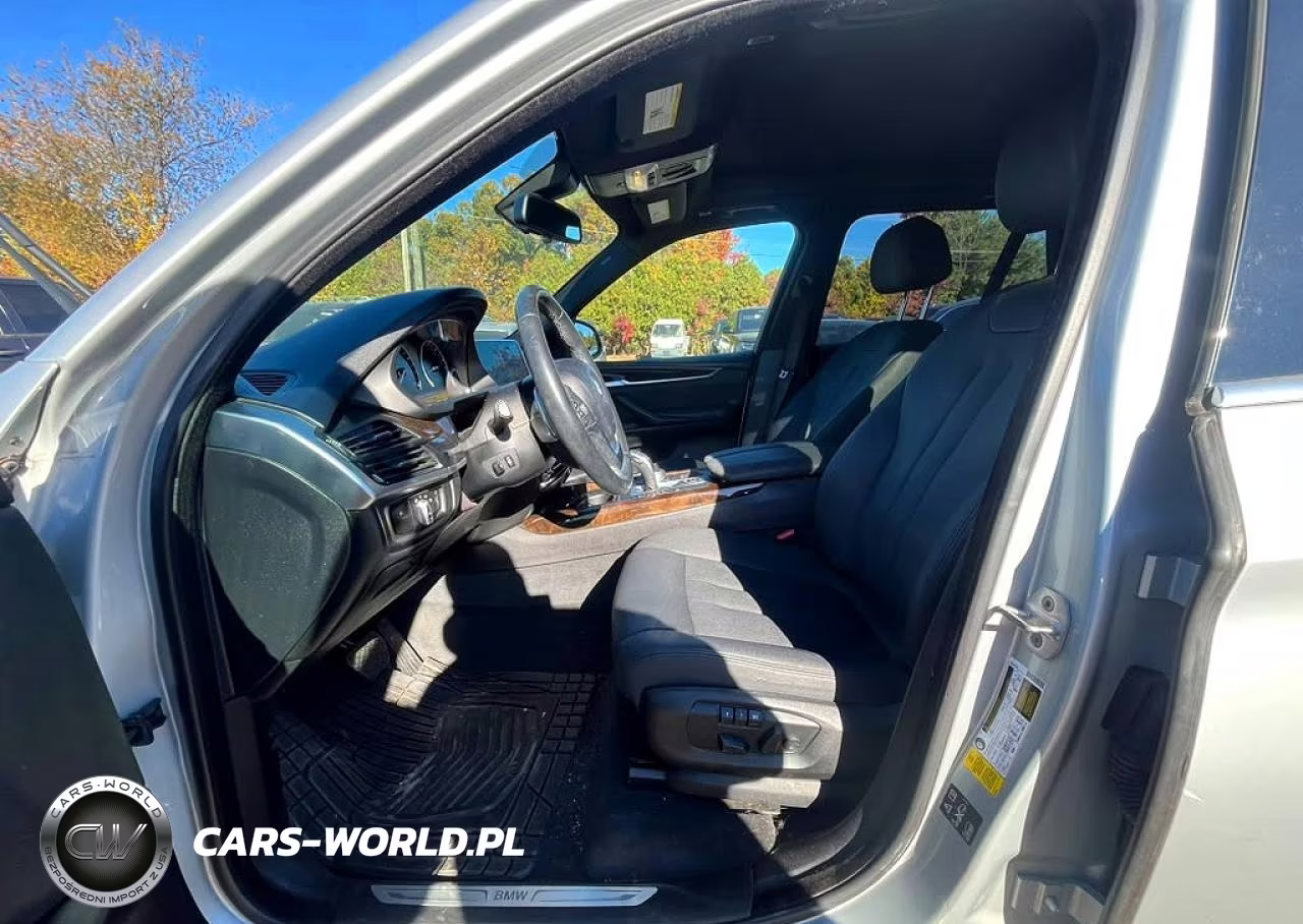 2018 BMW X5 xDrive35I VIN:5UXKR0C59J0X93059 - 9