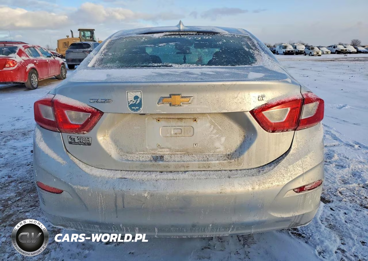 2018 Chevrolet Cruze Lt VIN:1G1BE5SM7J7185785 - 6