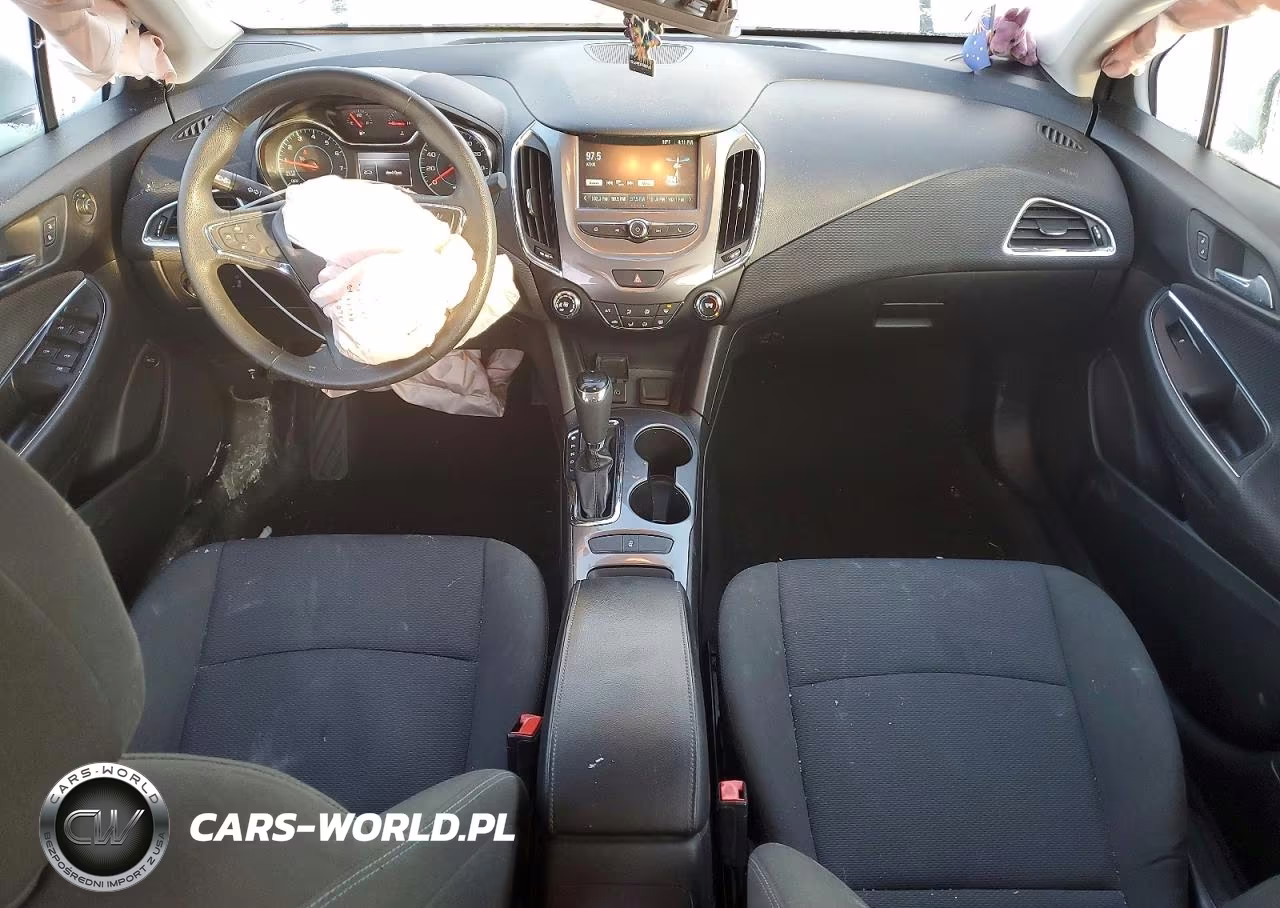 2018 Chevrolet Cruze Lt VIN:1G1BE5SM7J7185785 - 8