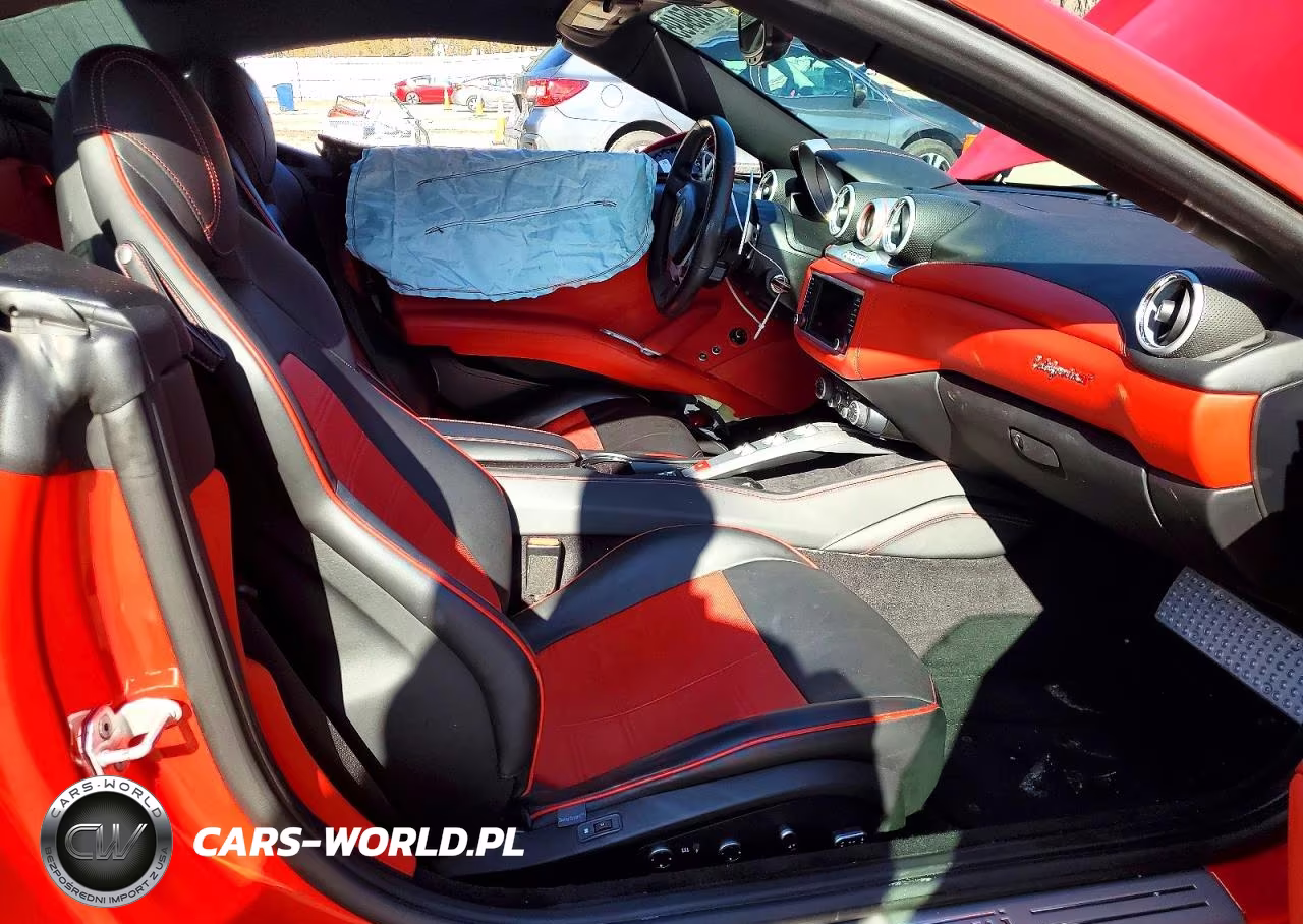 2017 Ferrari California T VIN:ZFF77XJA7H0222526 - 7