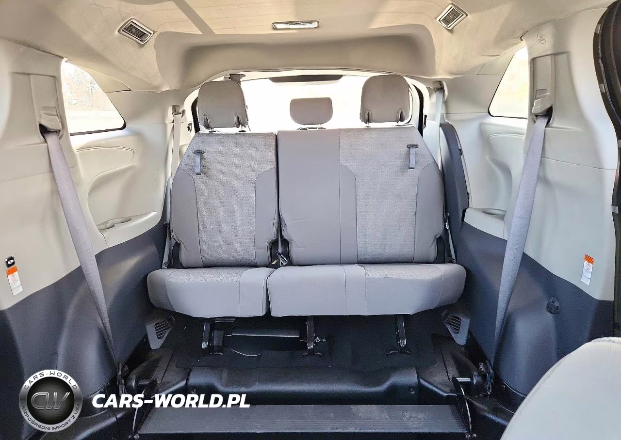 2022 Toyota Sienna Le VIN:5TDKRKEC4NS099035 - 10