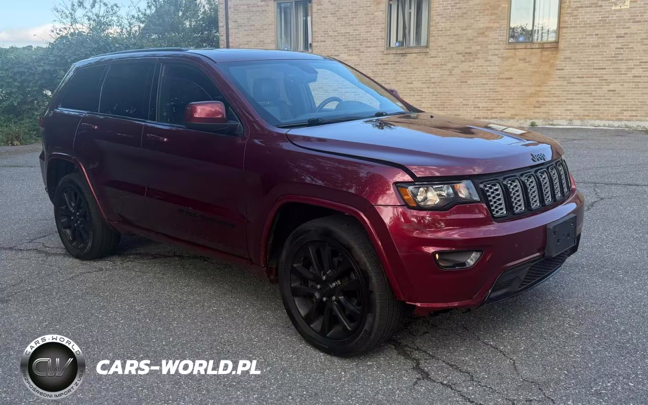 2018 Jeep Grand Cherokee Laredo VIN:1C4RJFAG5JC203176 - 1