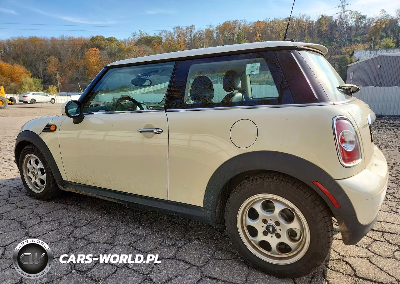 2012 Mini Cooper VIN:WMWSU3C54CT185255 - 2