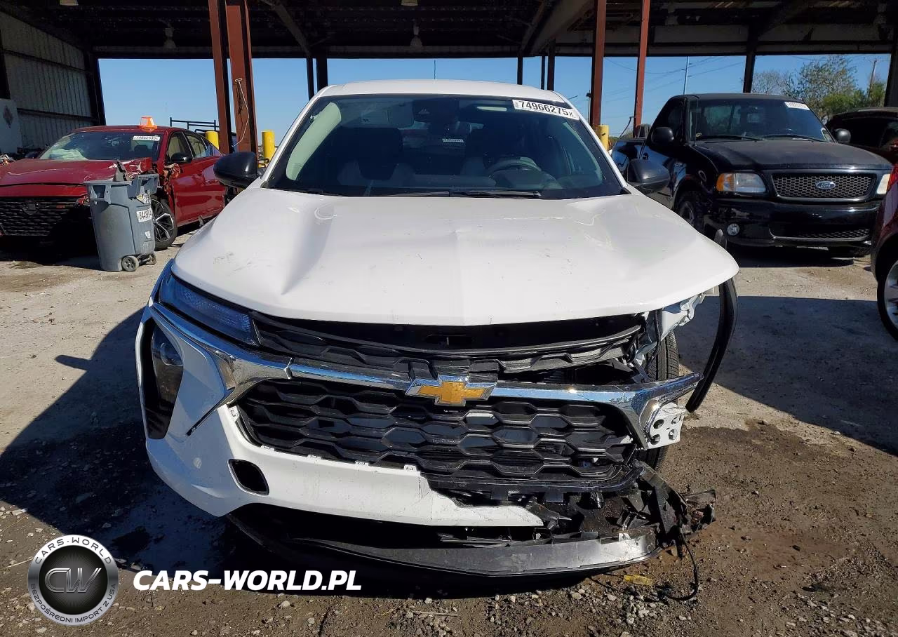 2026 Chevrolet Trax Ls VIN:KL77LFEP2TC017297 - 5