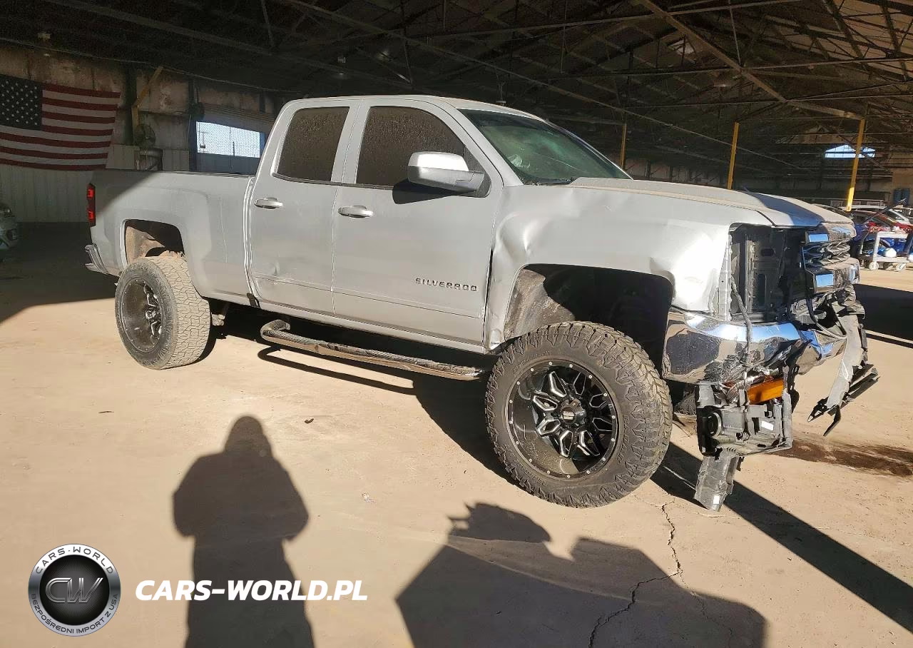 2018 Chevrolet Silverado C1500 Lt VIN:1GCRCREH7JZ311021 - 4