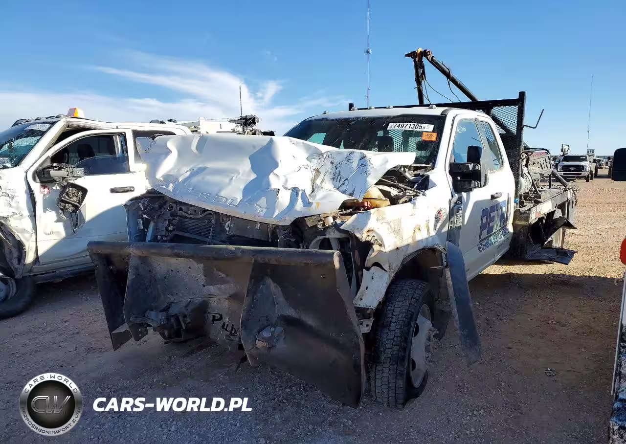 2024 Ford F550 Super Duty Flatbed Truck