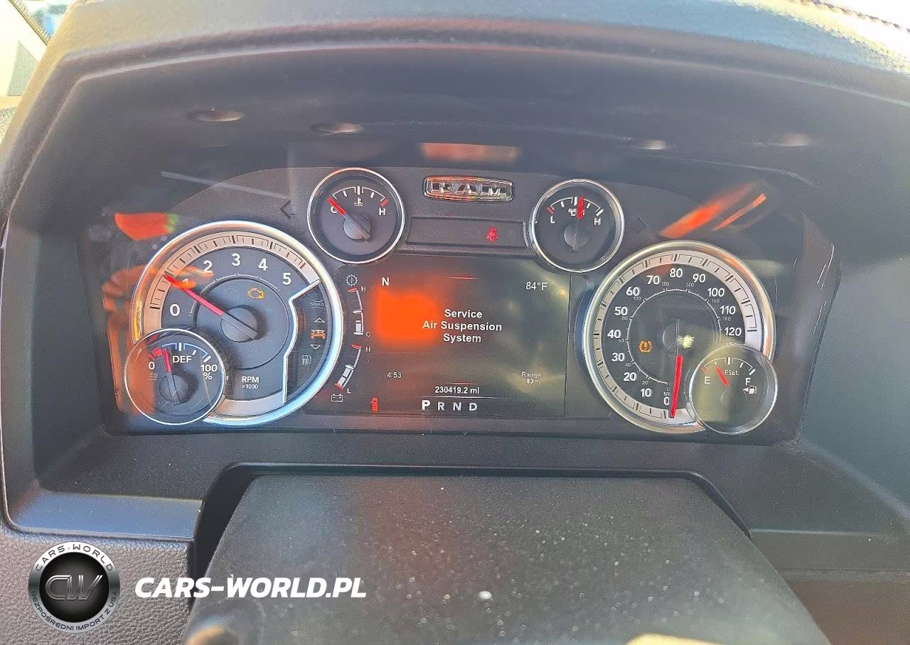 2015 Ram 1500 Laramie VIN:1C6RR7NM8FS580216 - 9