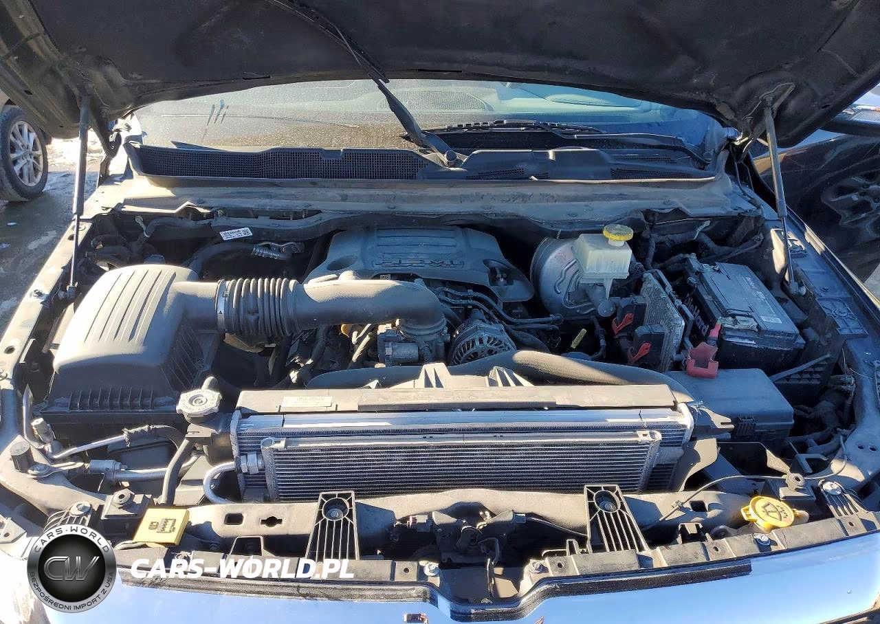 2019 Ram 1500 Laramie VIN:1C6SRFDT2KN751829 - 11