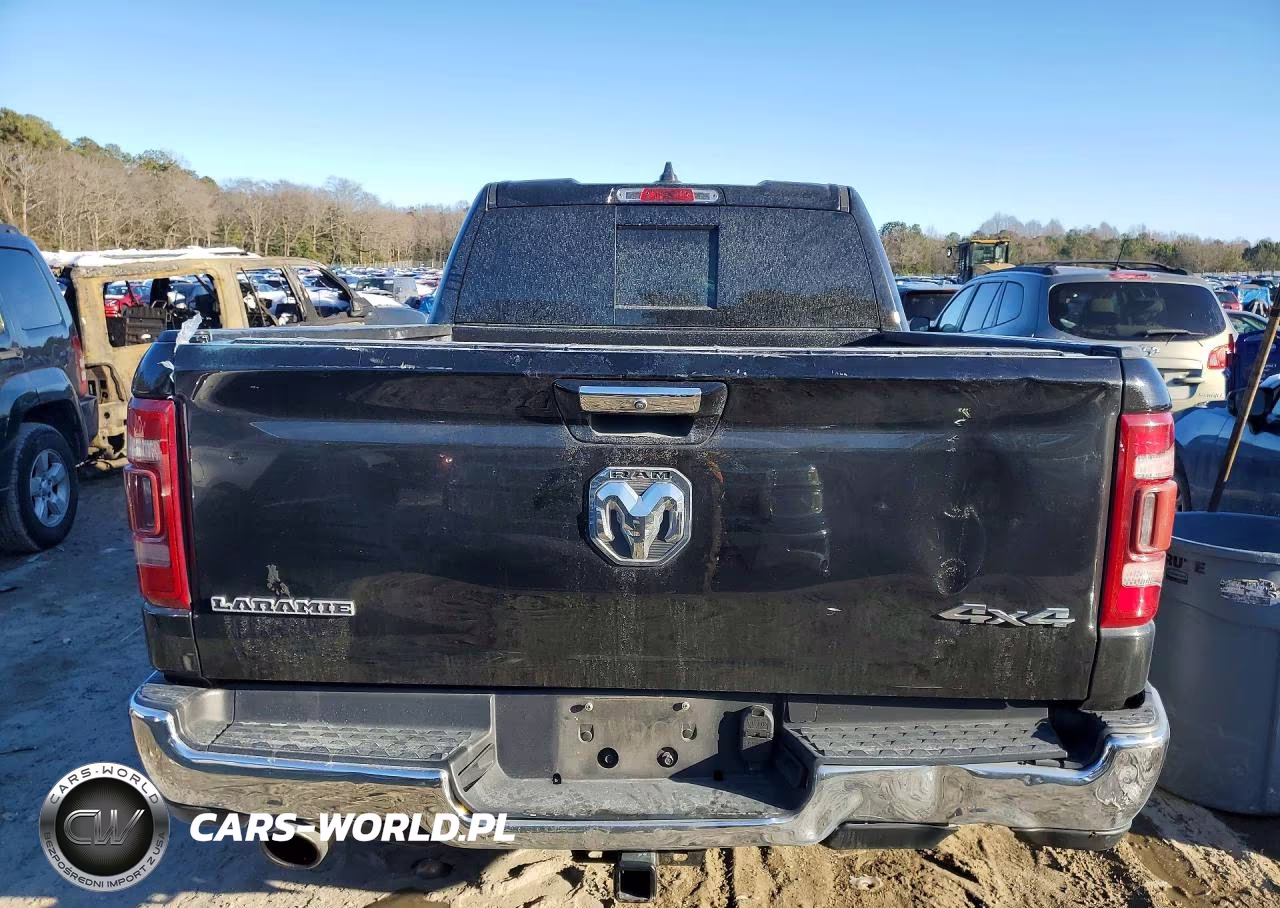 2019 Ram 1500 Laramie VIN:1C6SRFDT2KN751829 - 6