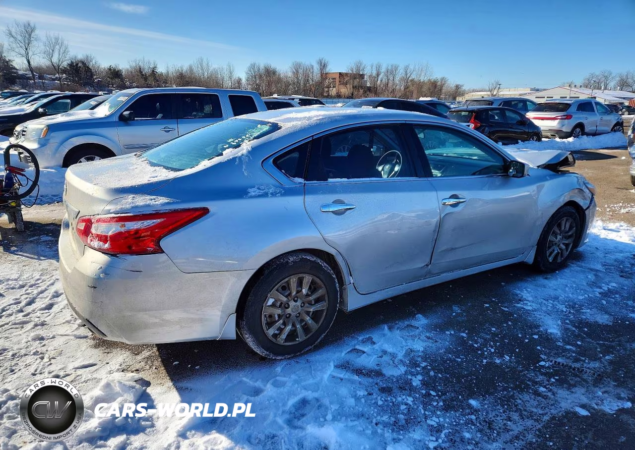 2017 Nissan Altima 2.5 VIN:1N4AL3AP2HC294204 - 3