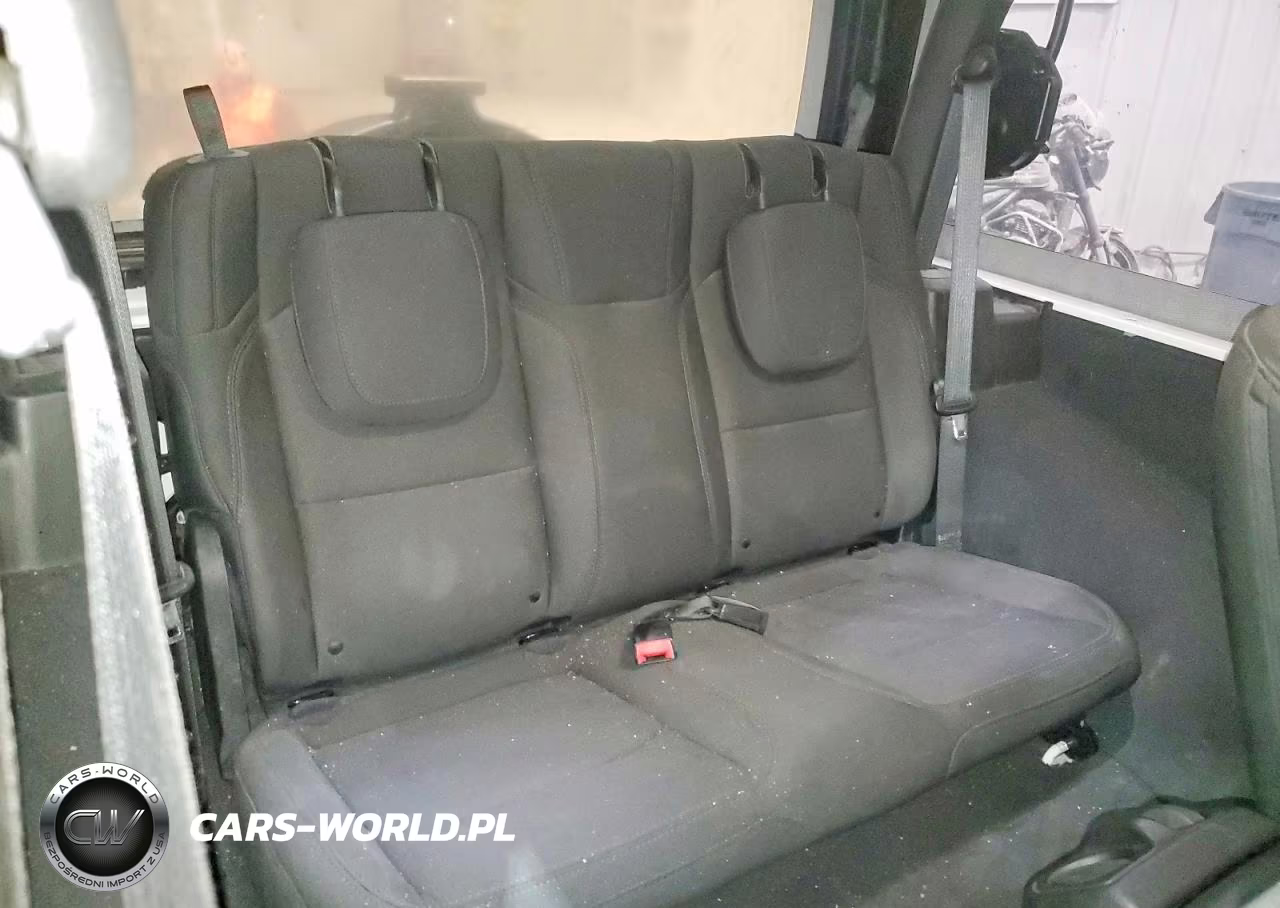 2020 Jeep Wrangler Sport VIN:1C4GJXAN0LW136080 - 11