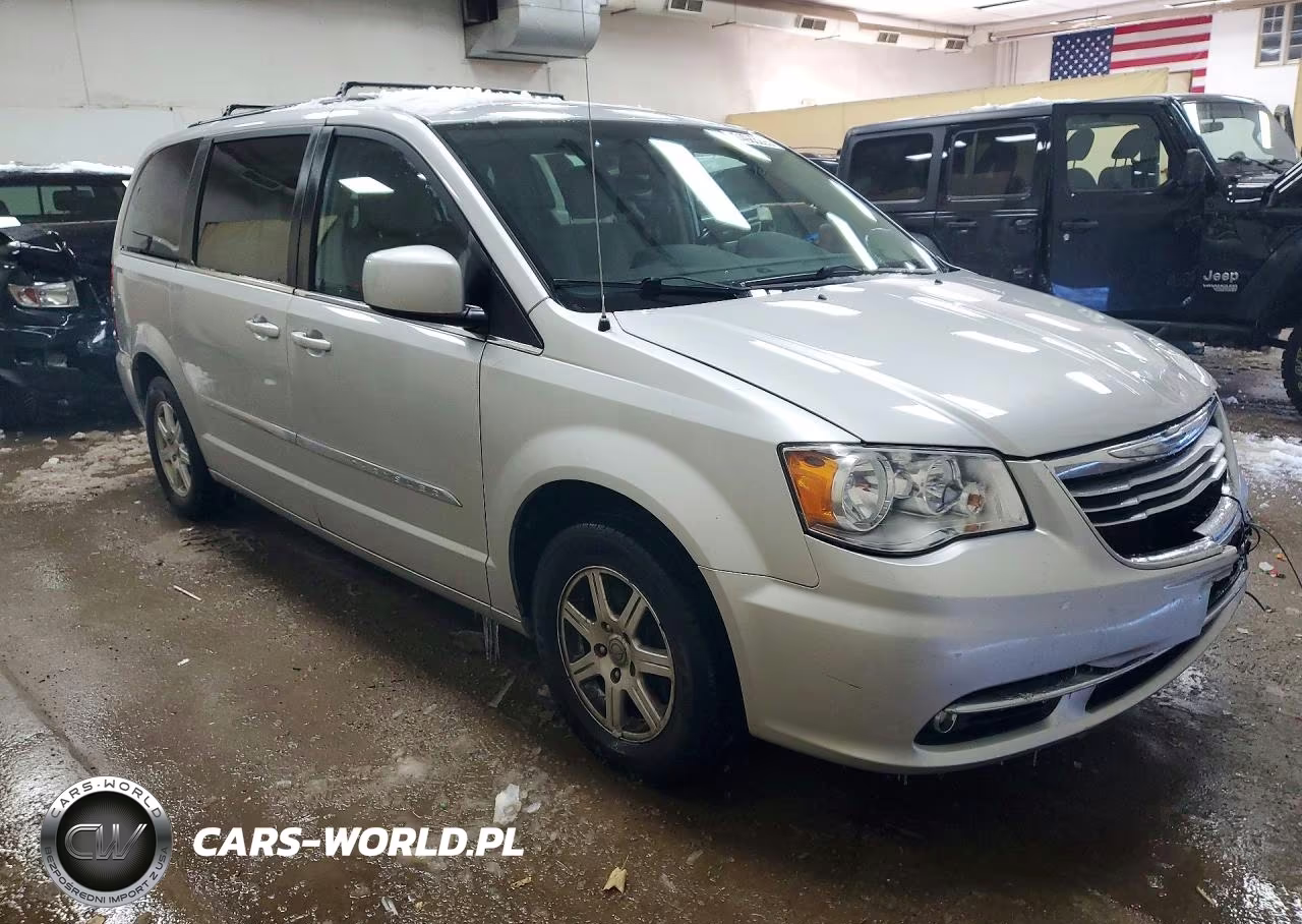 2012 Chrysler Town & Country Touring VIN:2C4RC1BG9CR136992 - 4