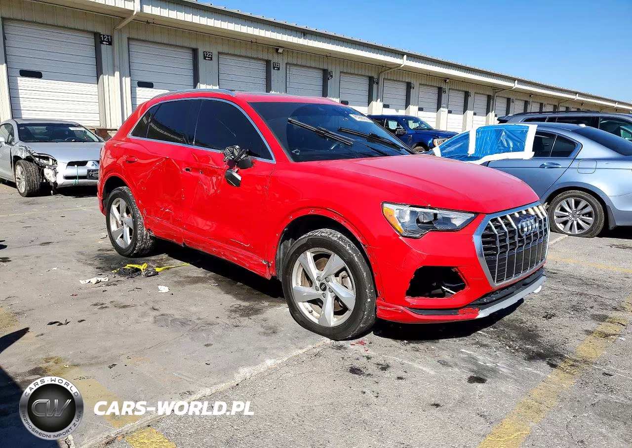 2021 Audi Q3 Premium 40 VIN:WA1AUCF39M1065645 - 4