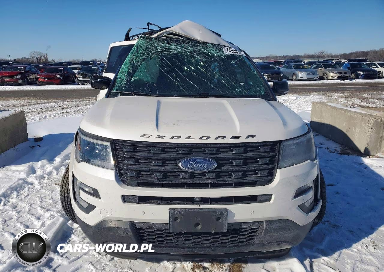 2017 Ford Explorer Sport VIN:1FM5K8GT4HGD87309 - 5