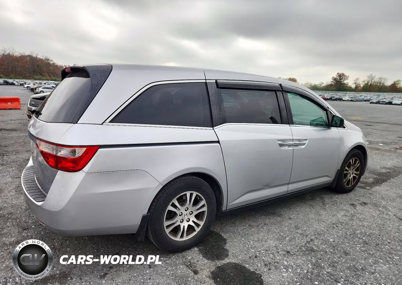 2011 Honda Odyssey Ex VIN:5FNRL5H44BB006570 - 3