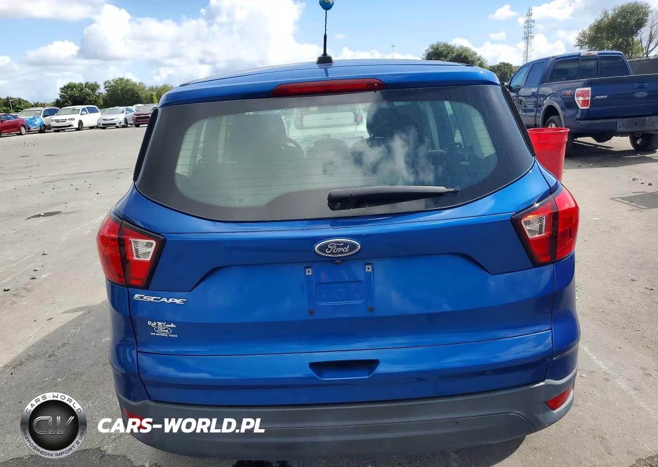 2019 Ford Escape S VIN:1FMCU0F78KUB26135 - 6
