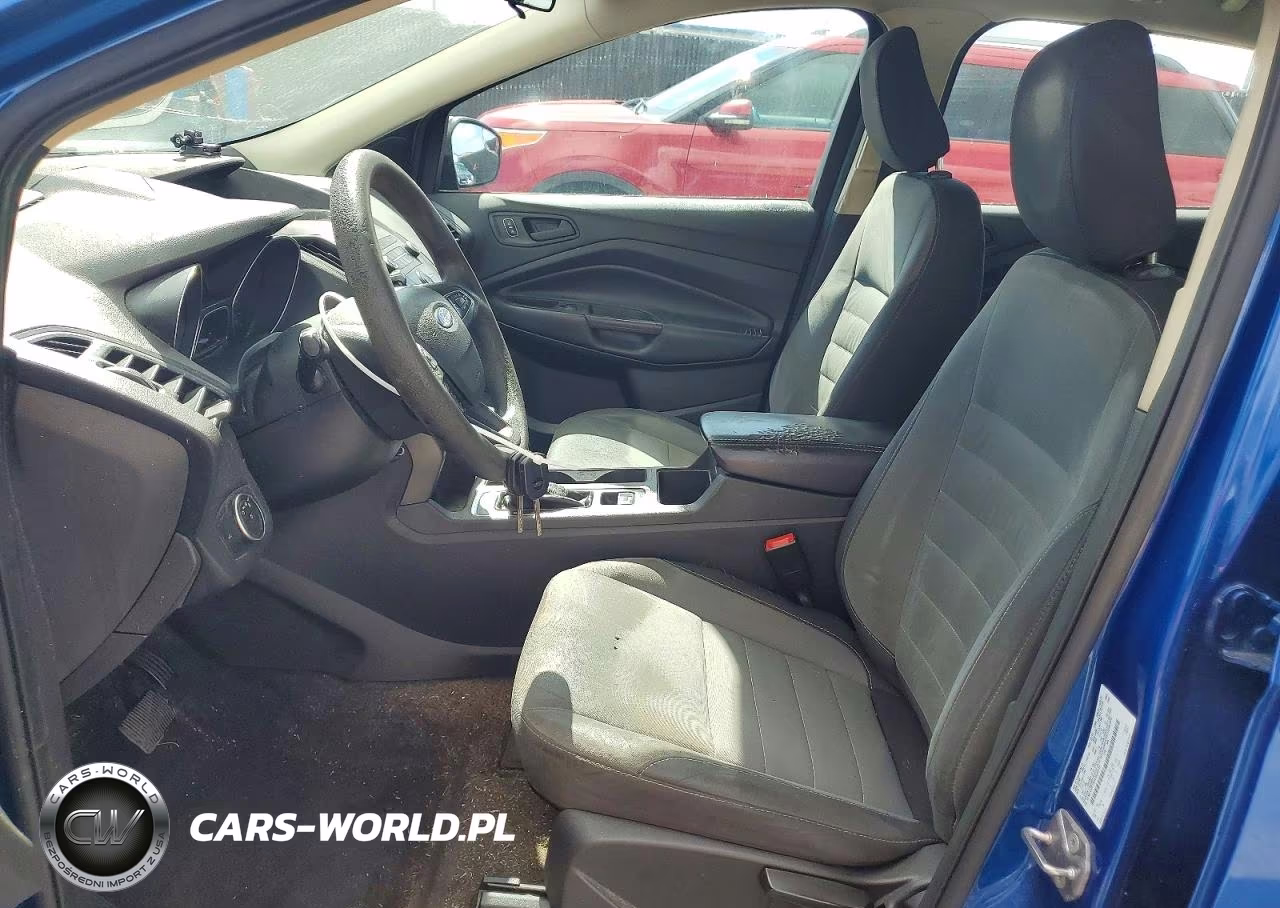 2019 Ford Escape S VIN:1FMCU0F78KUB26135 - 7