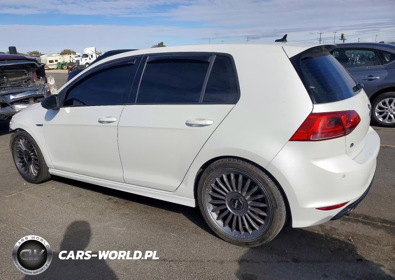 2017 Volkswagen Golf R 4-Door W-Dcc Navigation VIN:WVWWF7AU6HW171847 - 2