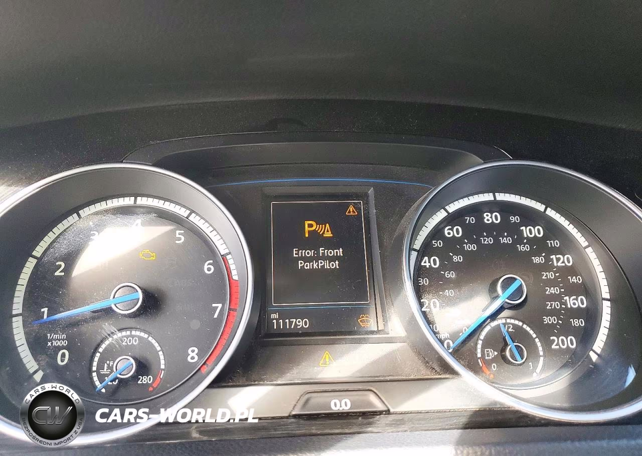 2017 Volkswagen Golf R 4-Door W-Dcc Navigation VIN:WVWWF7AU6HW171847 - 9