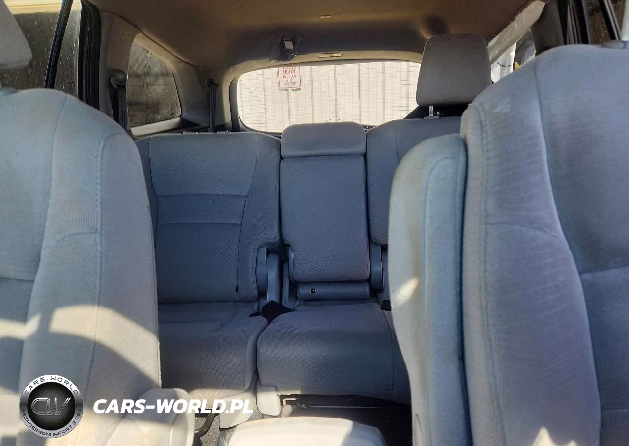 2017 Honda Pilot Lx VIN:5FNYF5H1XHB031135 - 10