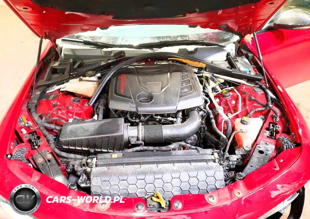 2018 Alfa Romeo Giulia Ti Q4 VIN:ZARFAEENXJ7567615 - 11